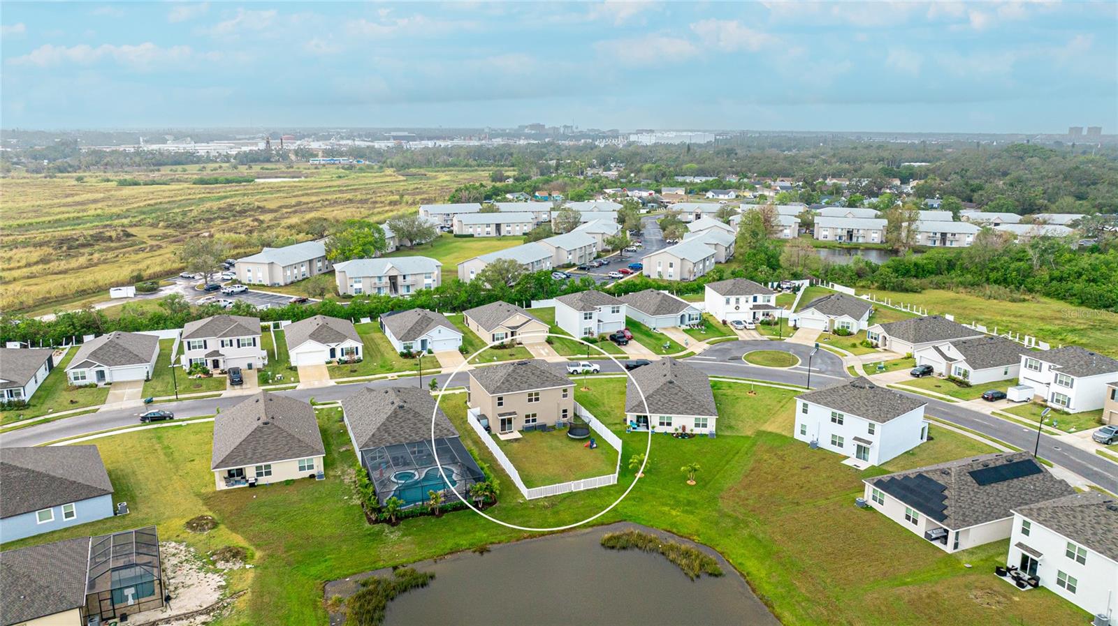 Image 10 of 67 For 2118 Grand Flora Trail