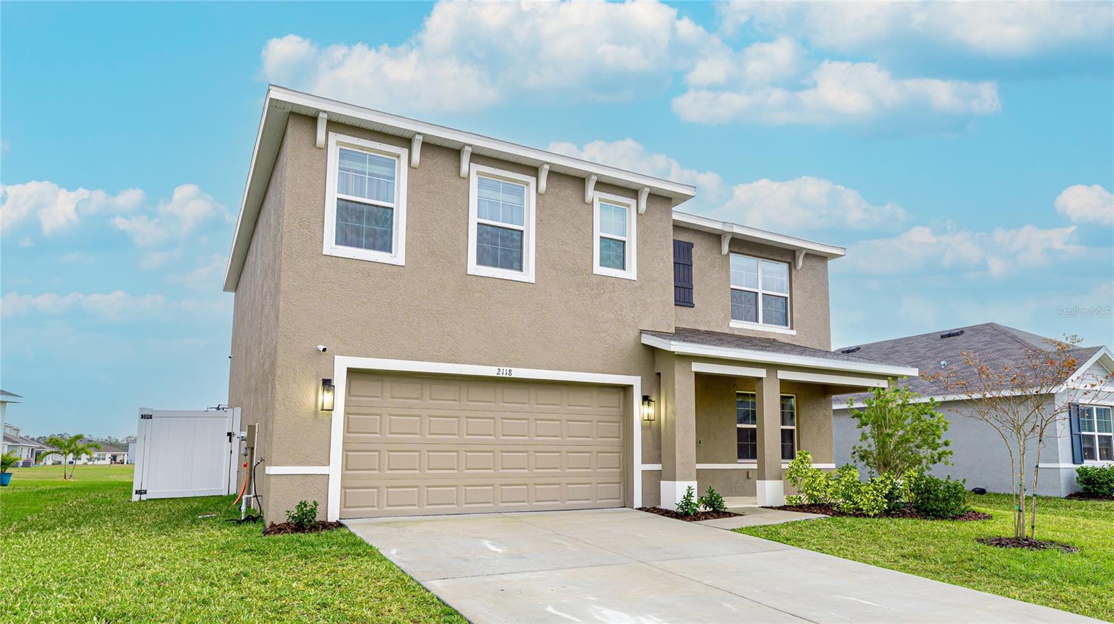 Image 13 of 67 For 2118 Grand Flora Trail