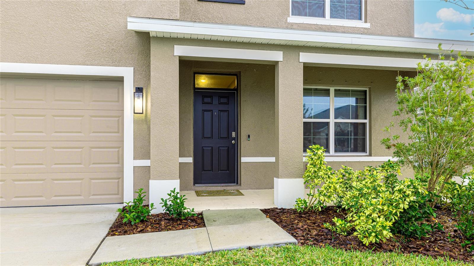 Image 15 of 67 For 2118 Grand Flora Trail
