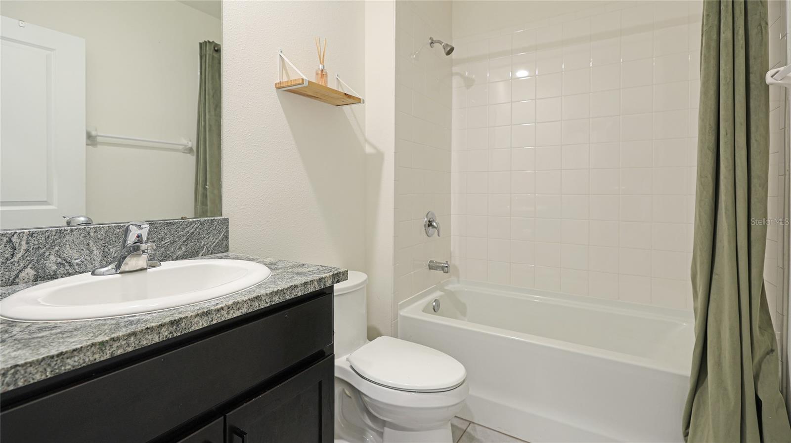 Image 30 of 67 For 2118 Grand Flora Trail