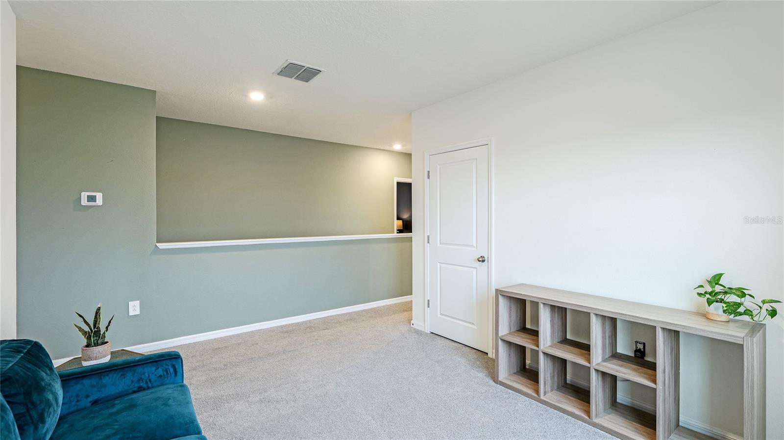 Image 35 of 67 For 2118 Grand Flora Trail