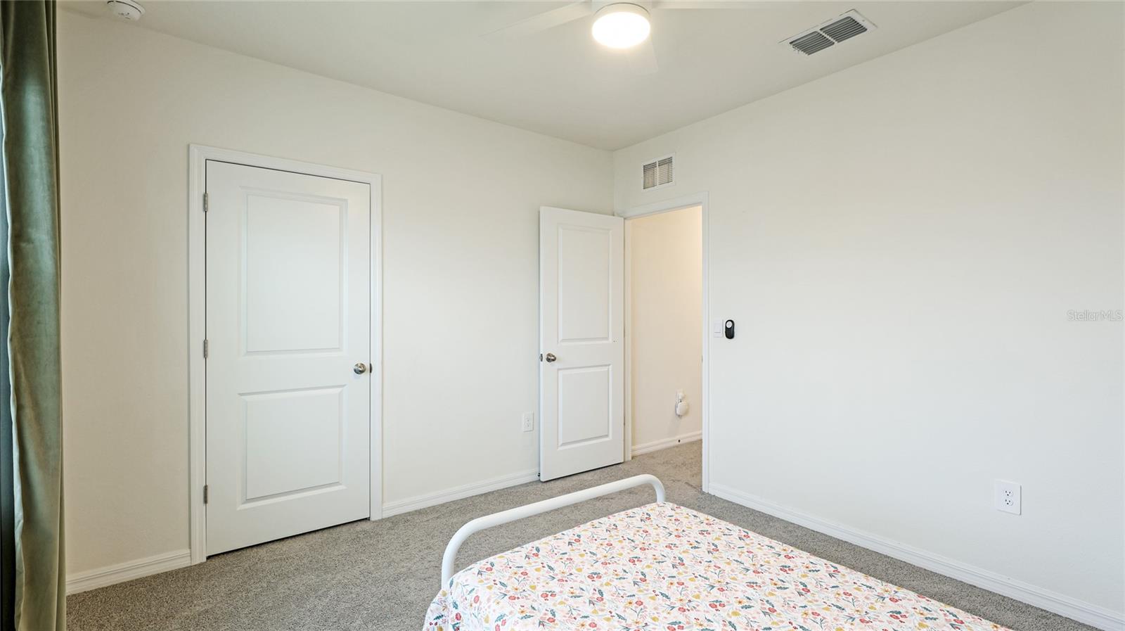 Image 44 of 67 For 2118 Grand Flora Trail