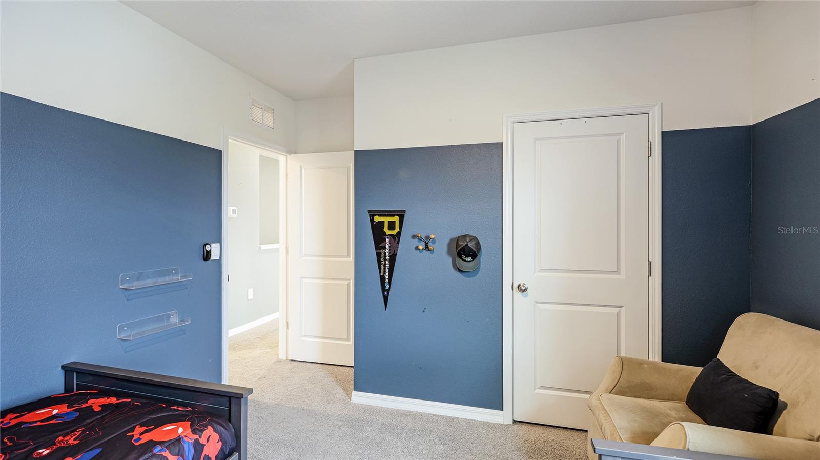 Image 48 of 67 For 2118 Grand Flora Trail