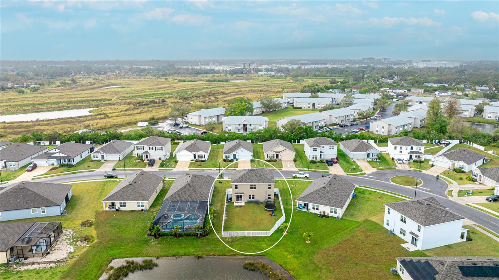 Image 9 of 67 For 2118 Grand Flora Trail