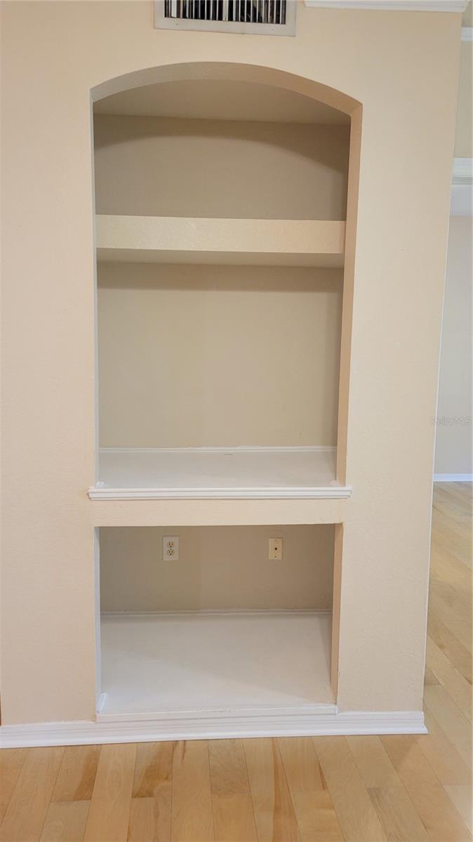 Image 10 of 66 For 4126 Central Sarasota Parkway 2011