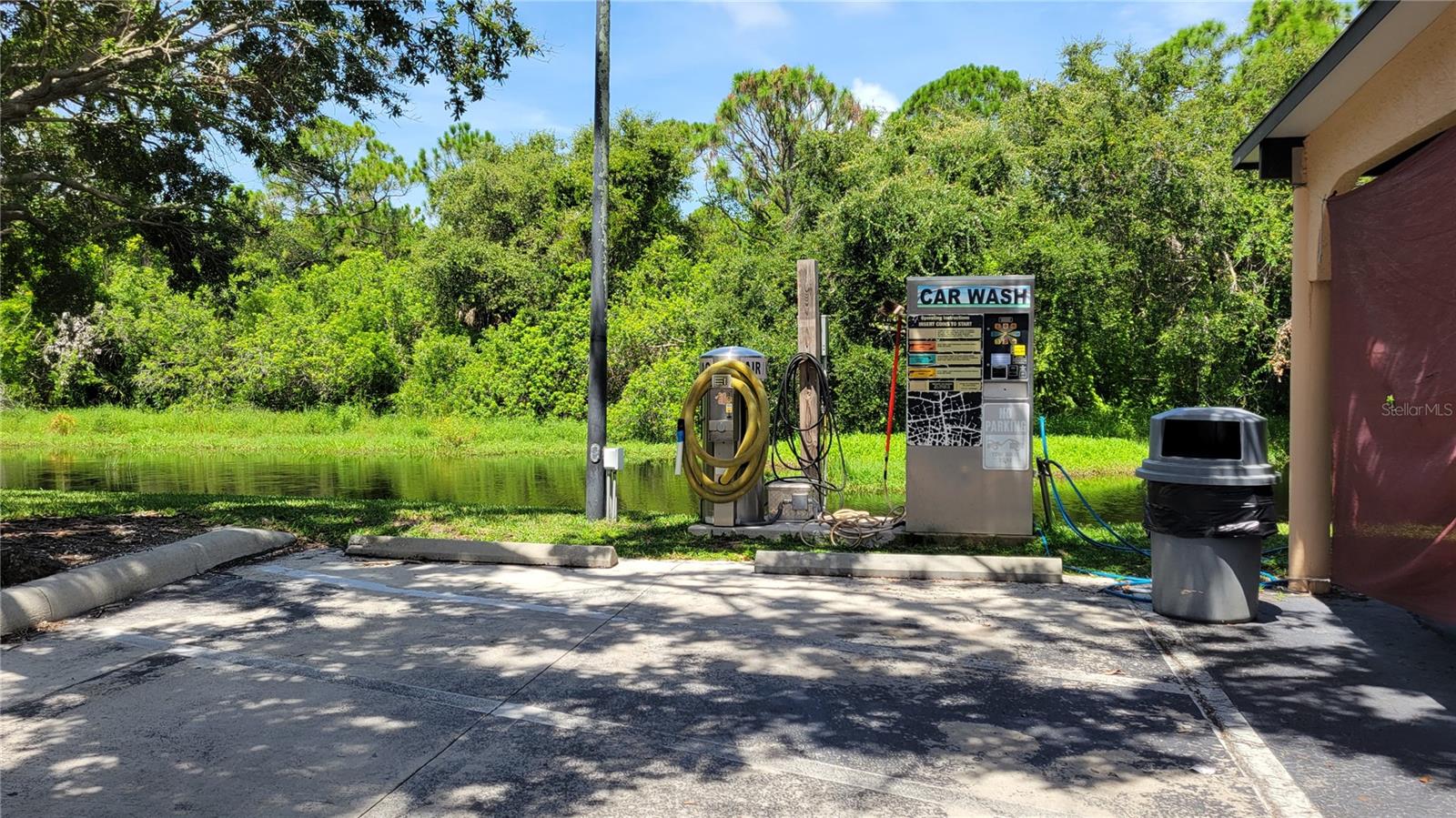 Image 21 of 66 For 4126 Central Sarasota Parkway 2011