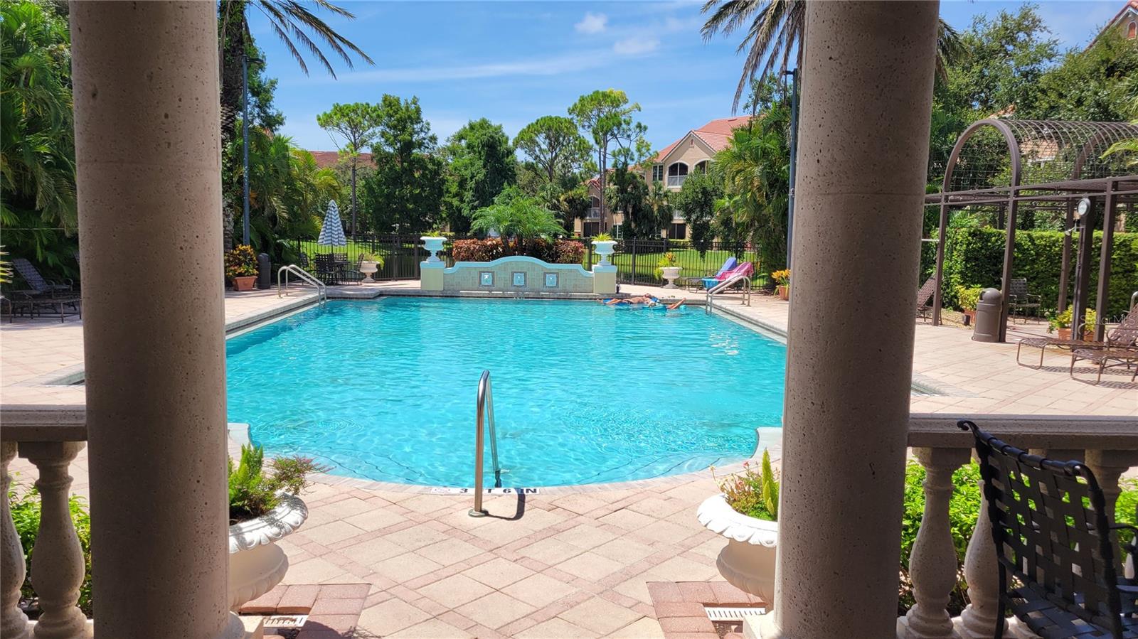 Image 37 of 66 For 4126 Central Sarasota Parkway 2011