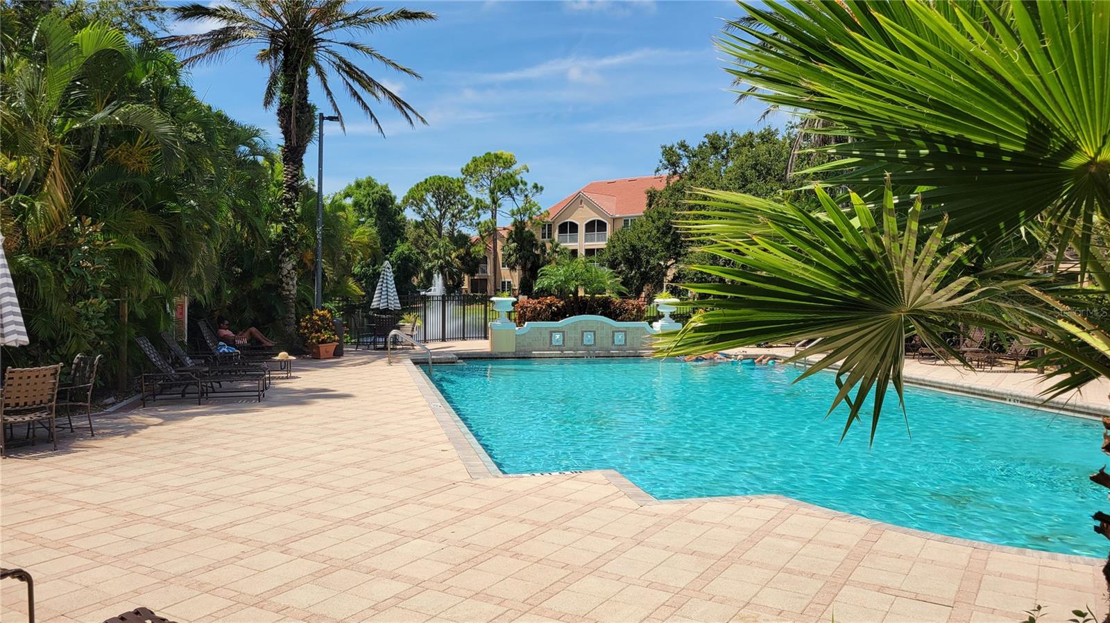 Image 38 of 66 For 4126 Central Sarasota Parkway 2011