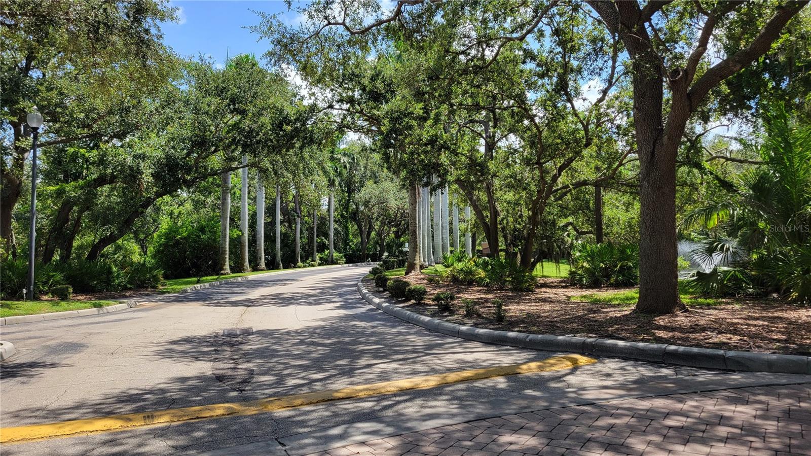 Image 40 of 66 For 4126 Central Sarasota Parkway 2011