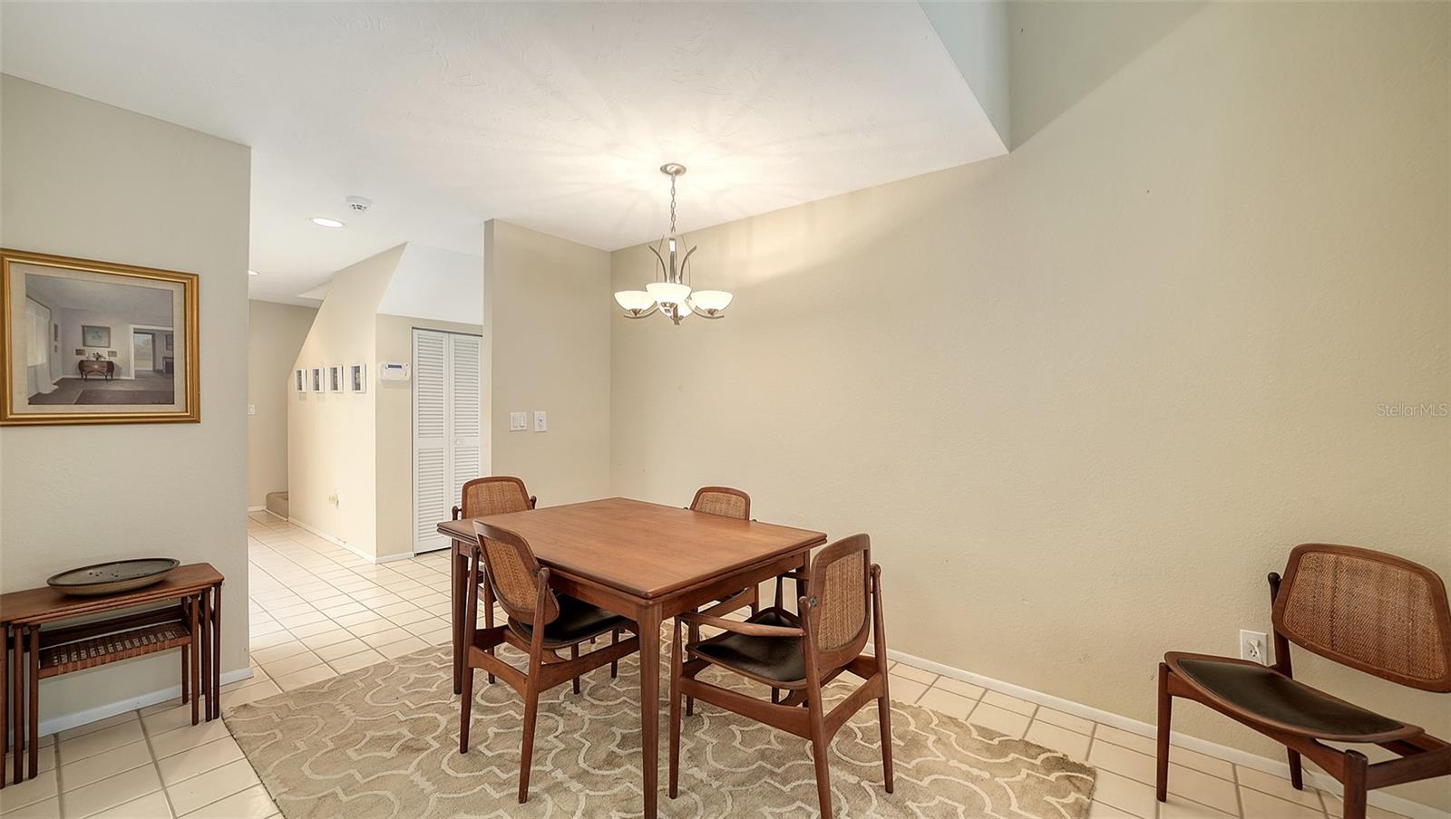 Image 7 of 31 For 4983 Greencroft Road 181