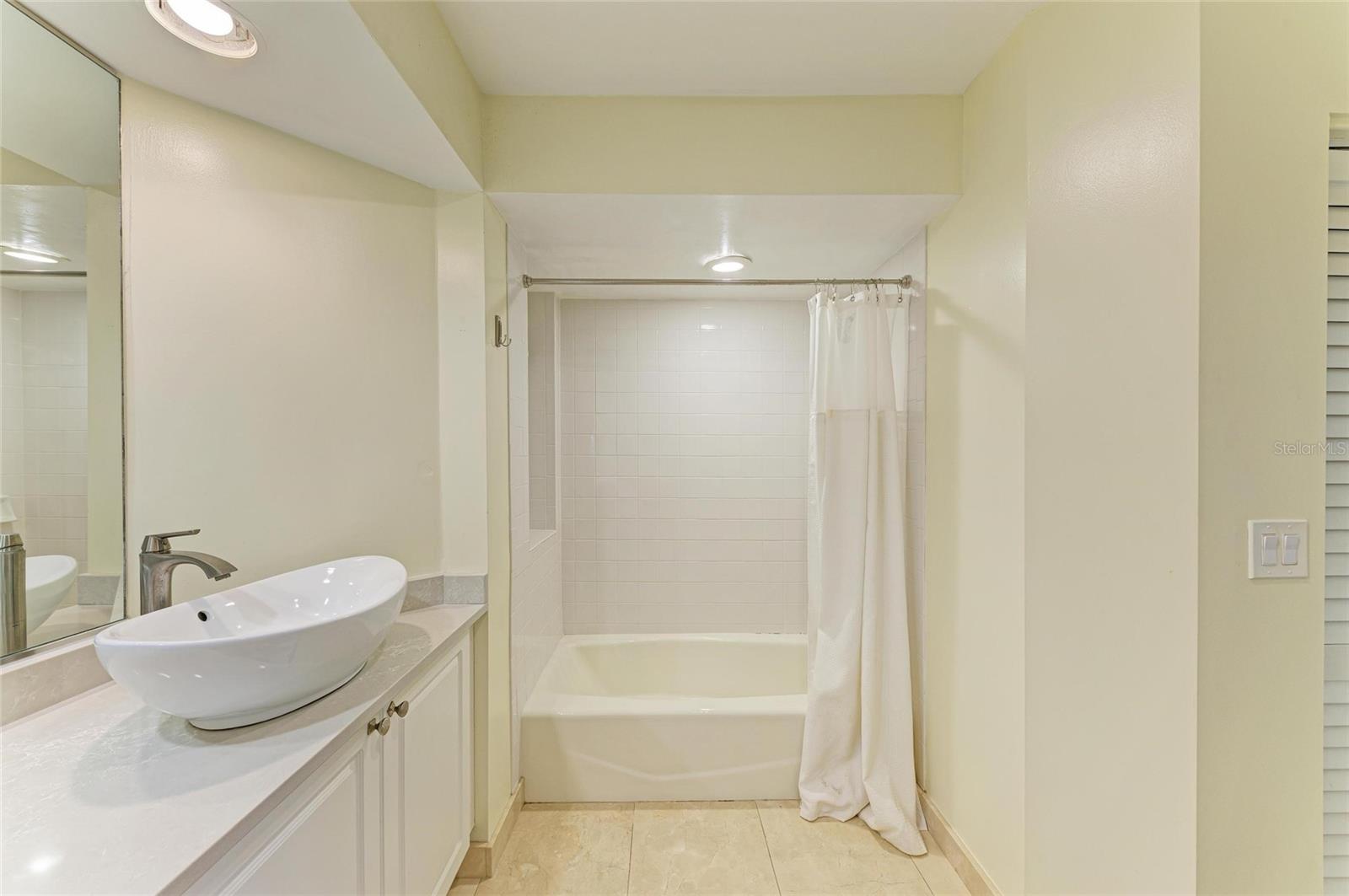 Image 30 of 49 For 3605 54th Drive W 101