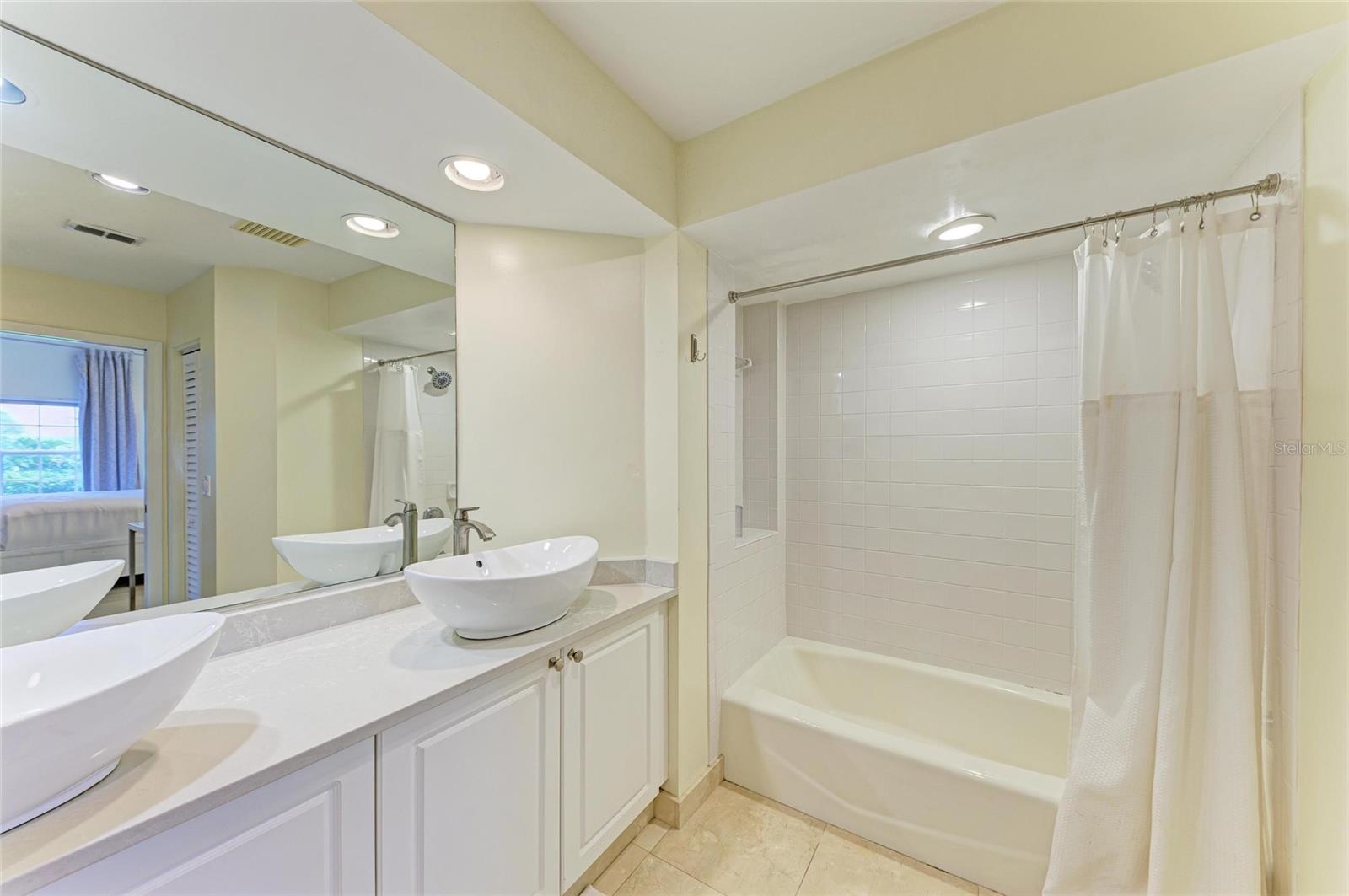 Image 31 of 49 For 3605 54th Drive W 101