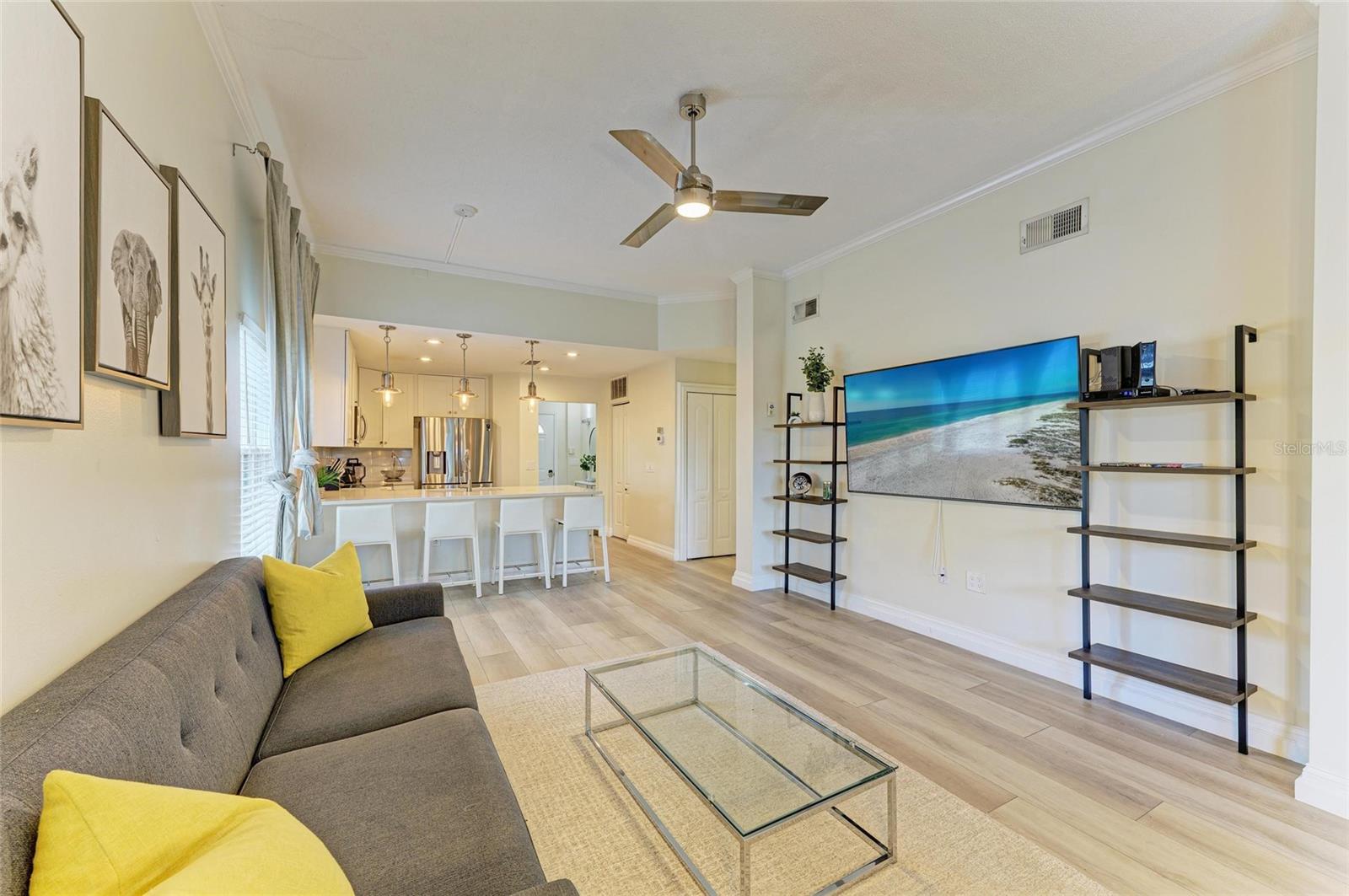 Image 4 of 49 For 3605 54th Drive W 101