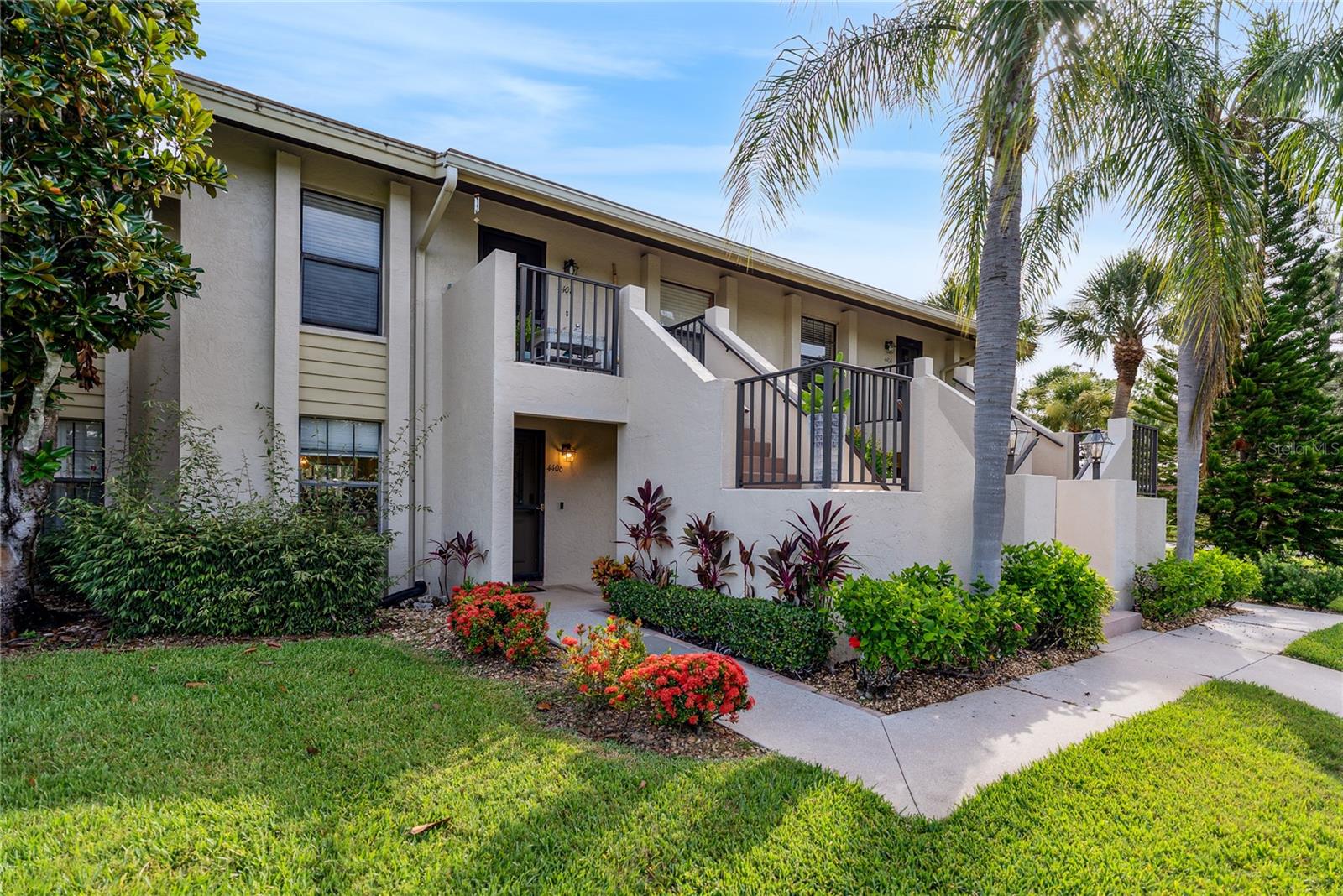 Details for 4406 Weybridge  93, SARASOTA, FL 34235