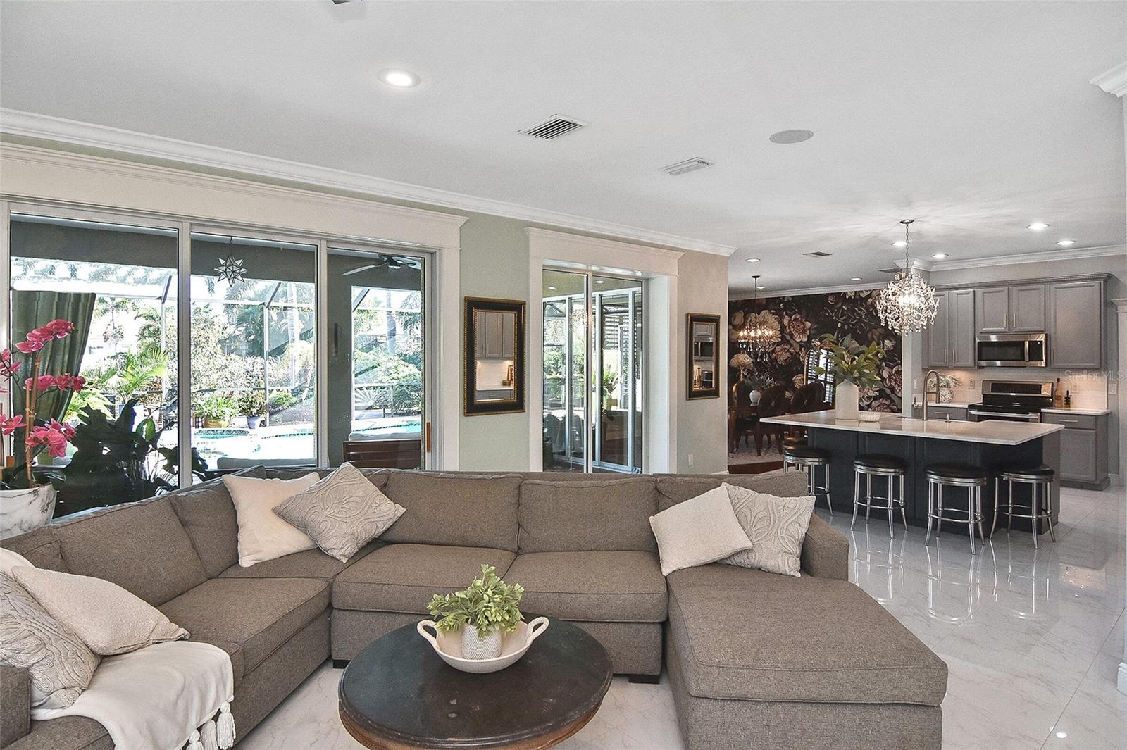 Image 33 of 65 For 1711 Pinyon Pine Drive