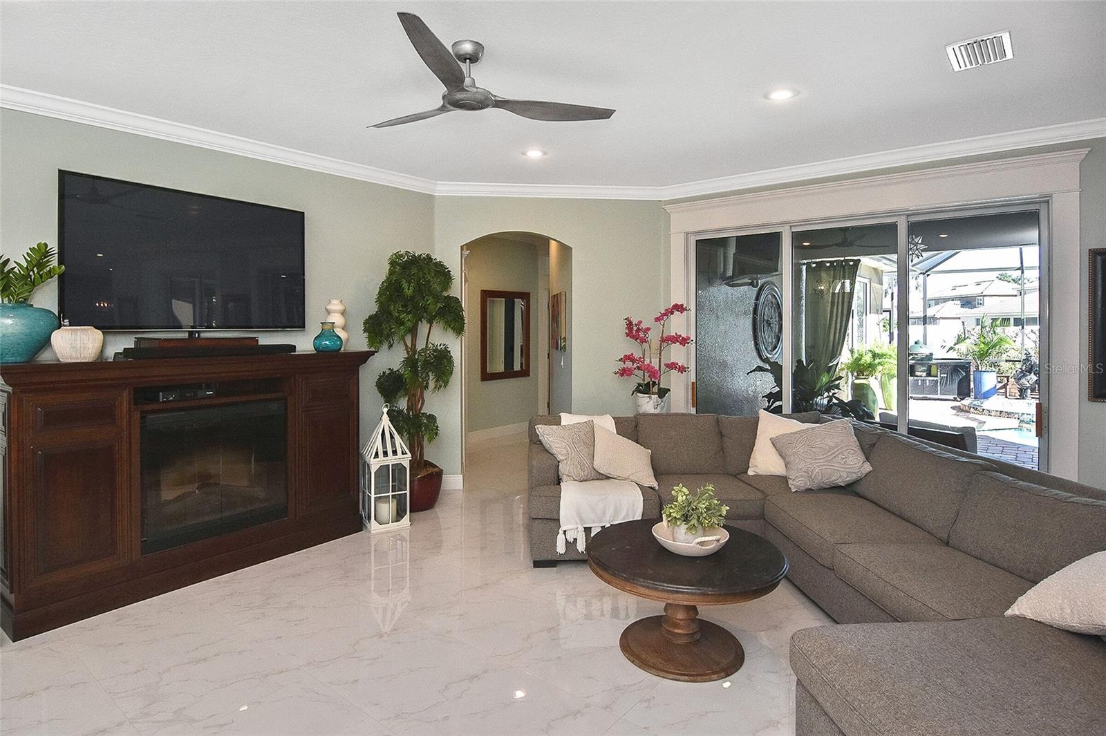 Image 34 of 65 For 1711 Pinyon Pine Drive
