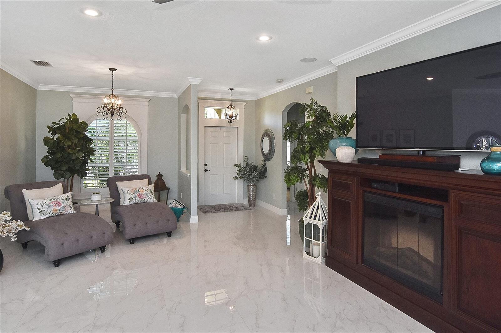Image 9 of 65 For 1711 Pinyon Pine Drive