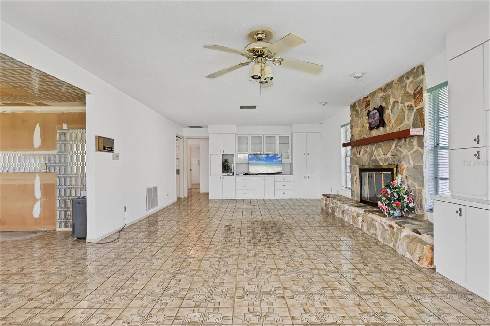 Image 8 of 34 For 3785 Torrey Pines Boulevard