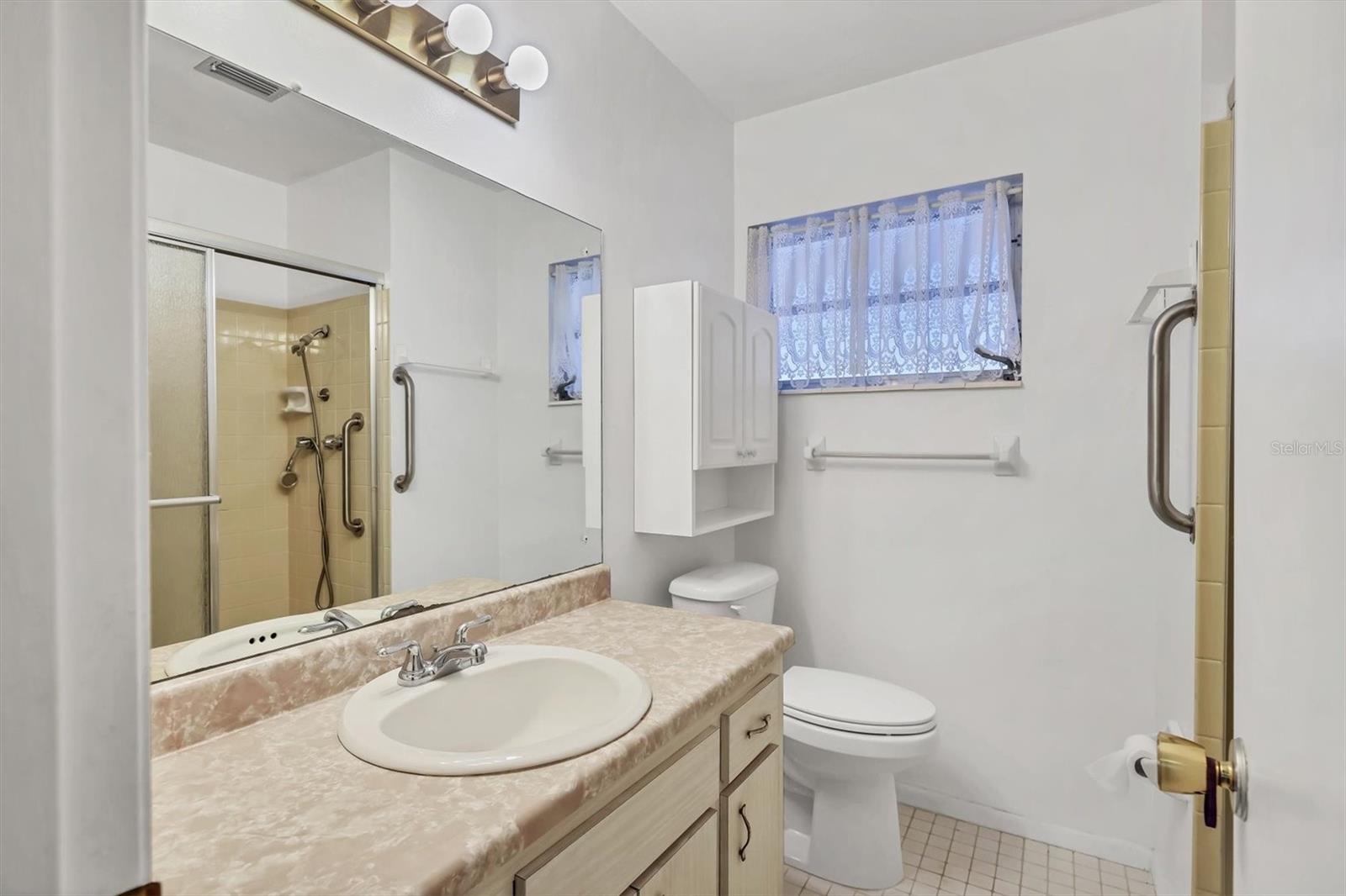 Image 16 of 30 For 6024 Hibiscus Drive