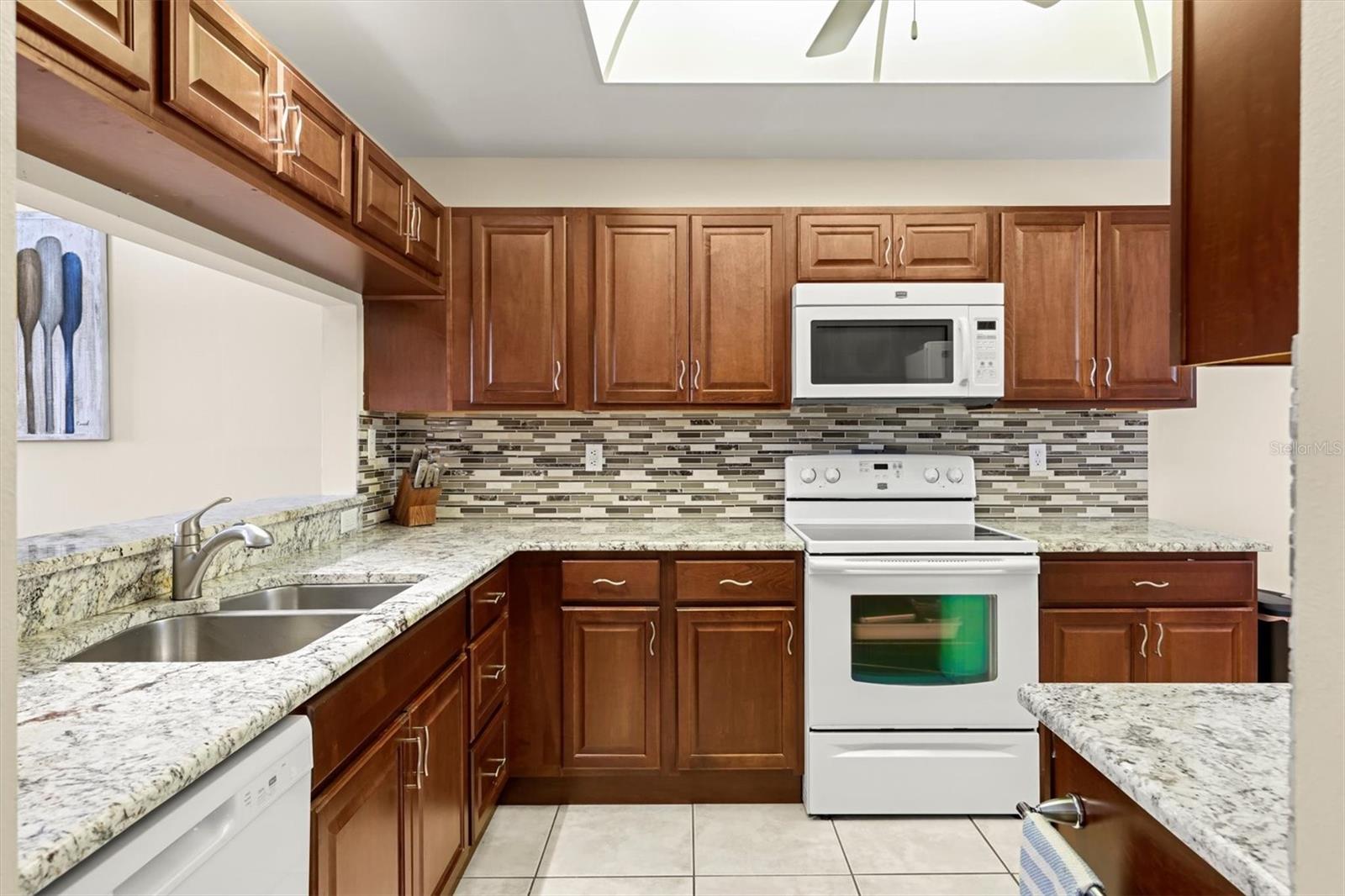 Image 14 of 71 For 8750 Olde Hickory Avenue 9209