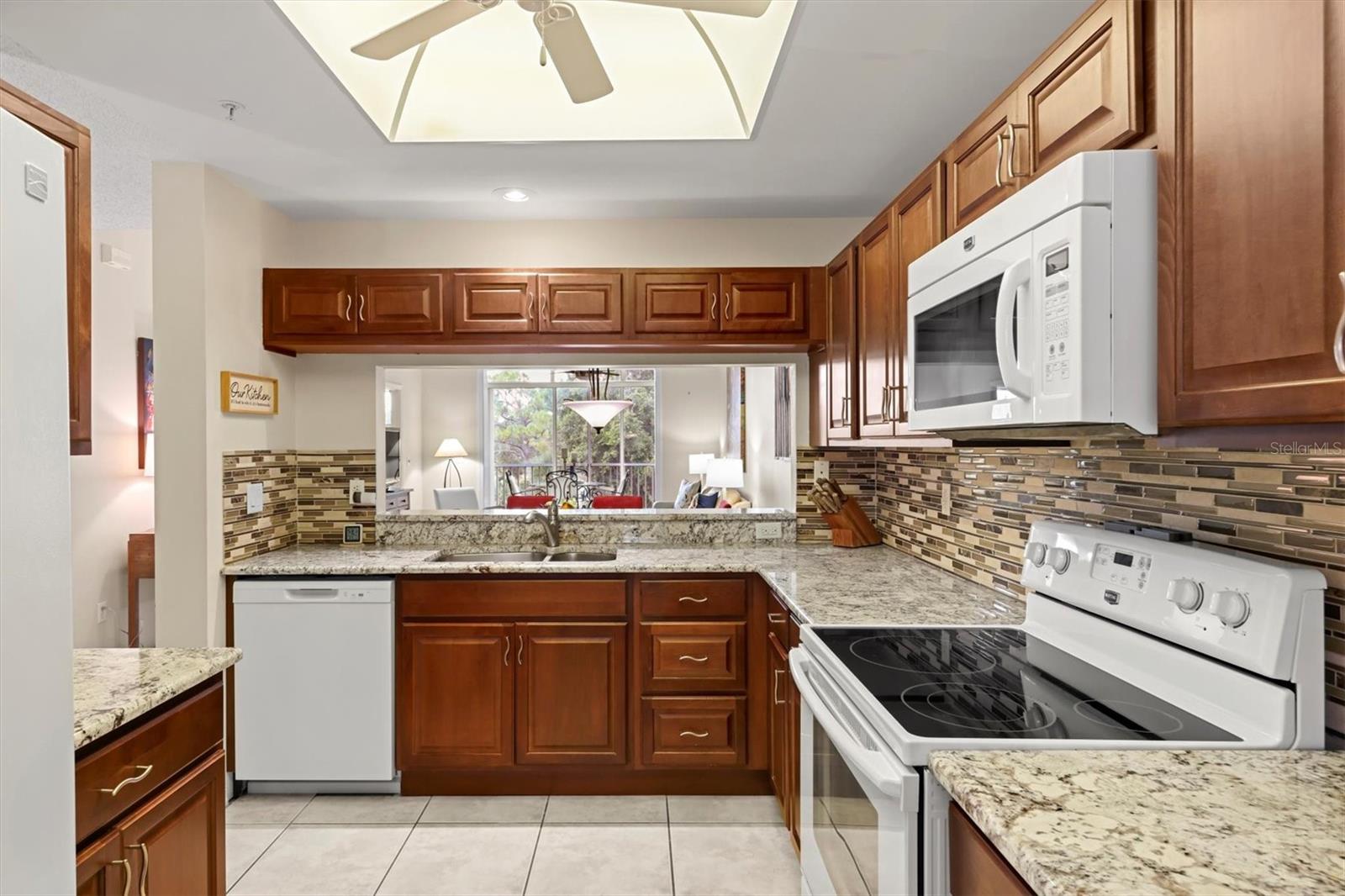 Image 15 of 71 For 8750 Olde Hickory Avenue 9209