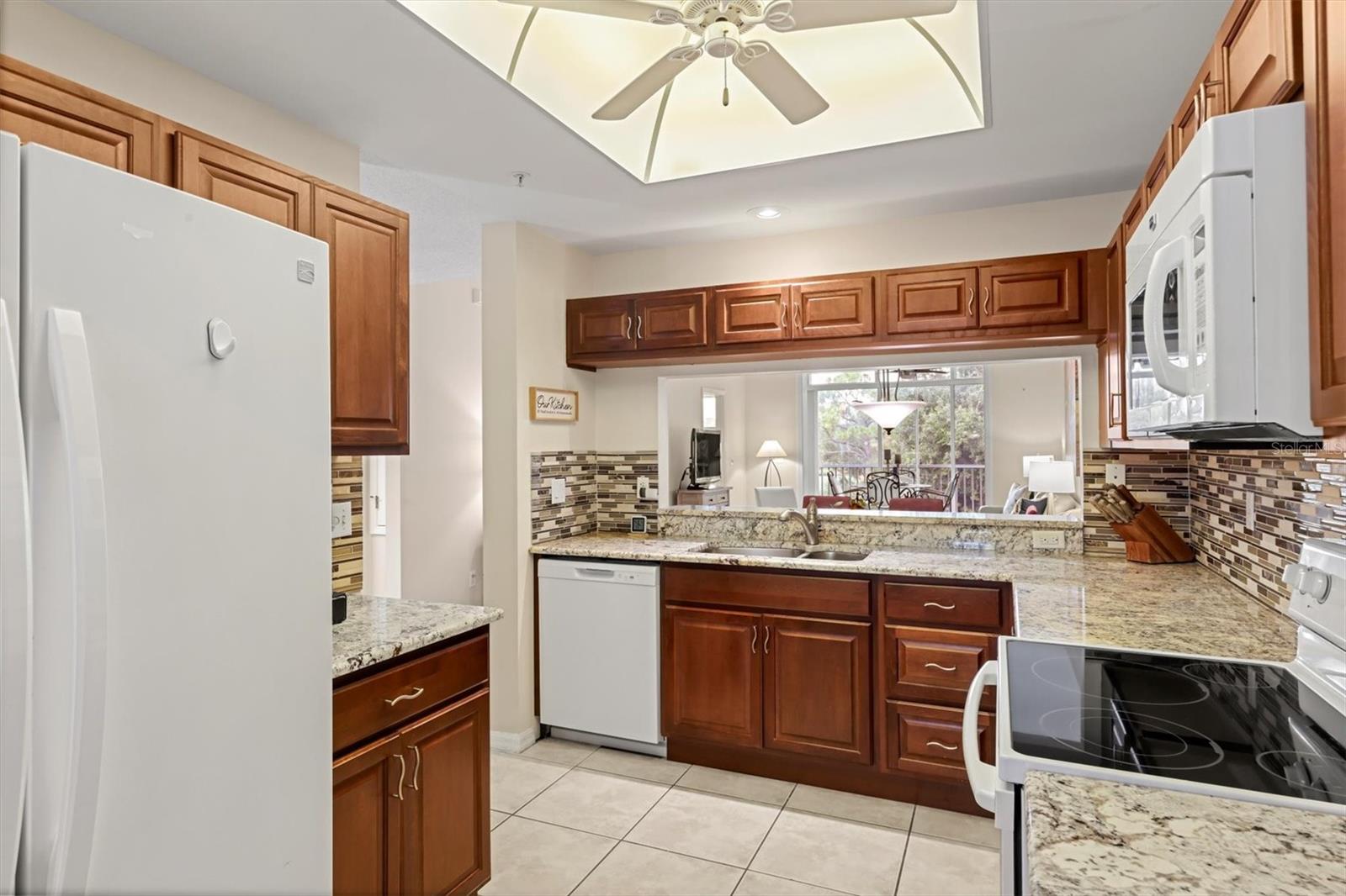 Image 16 of 71 For 8750 Olde Hickory Avenue 9209