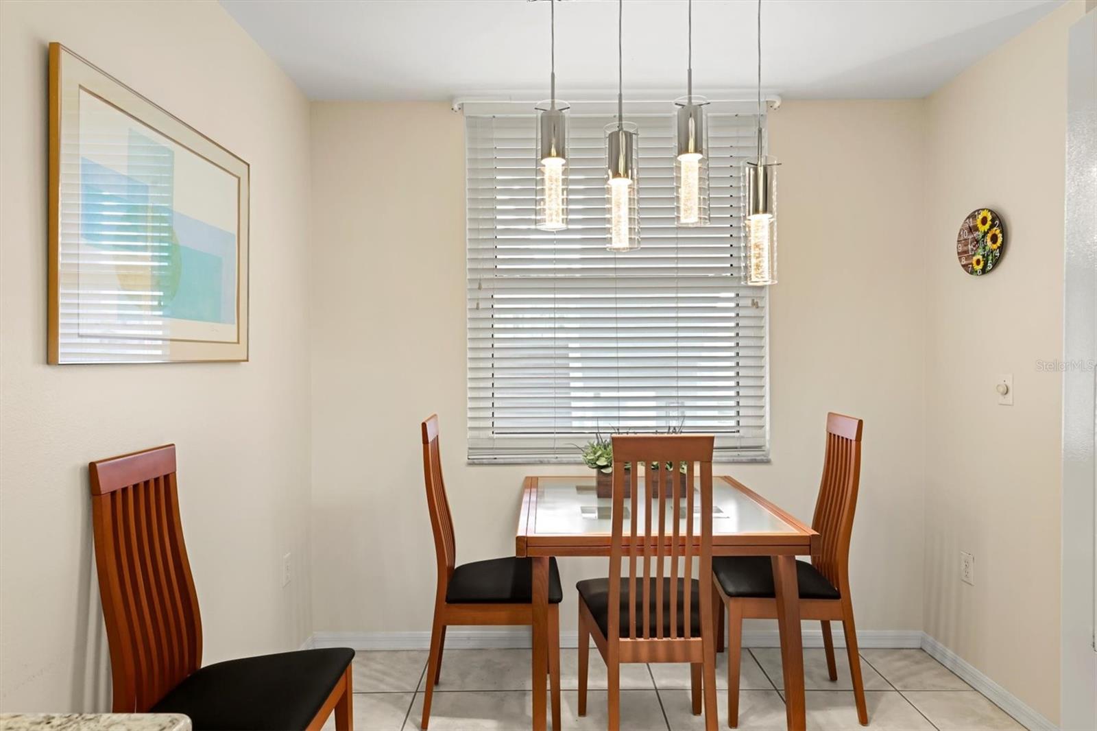 Image 17 of 71 For 8750 Olde Hickory Avenue 9209