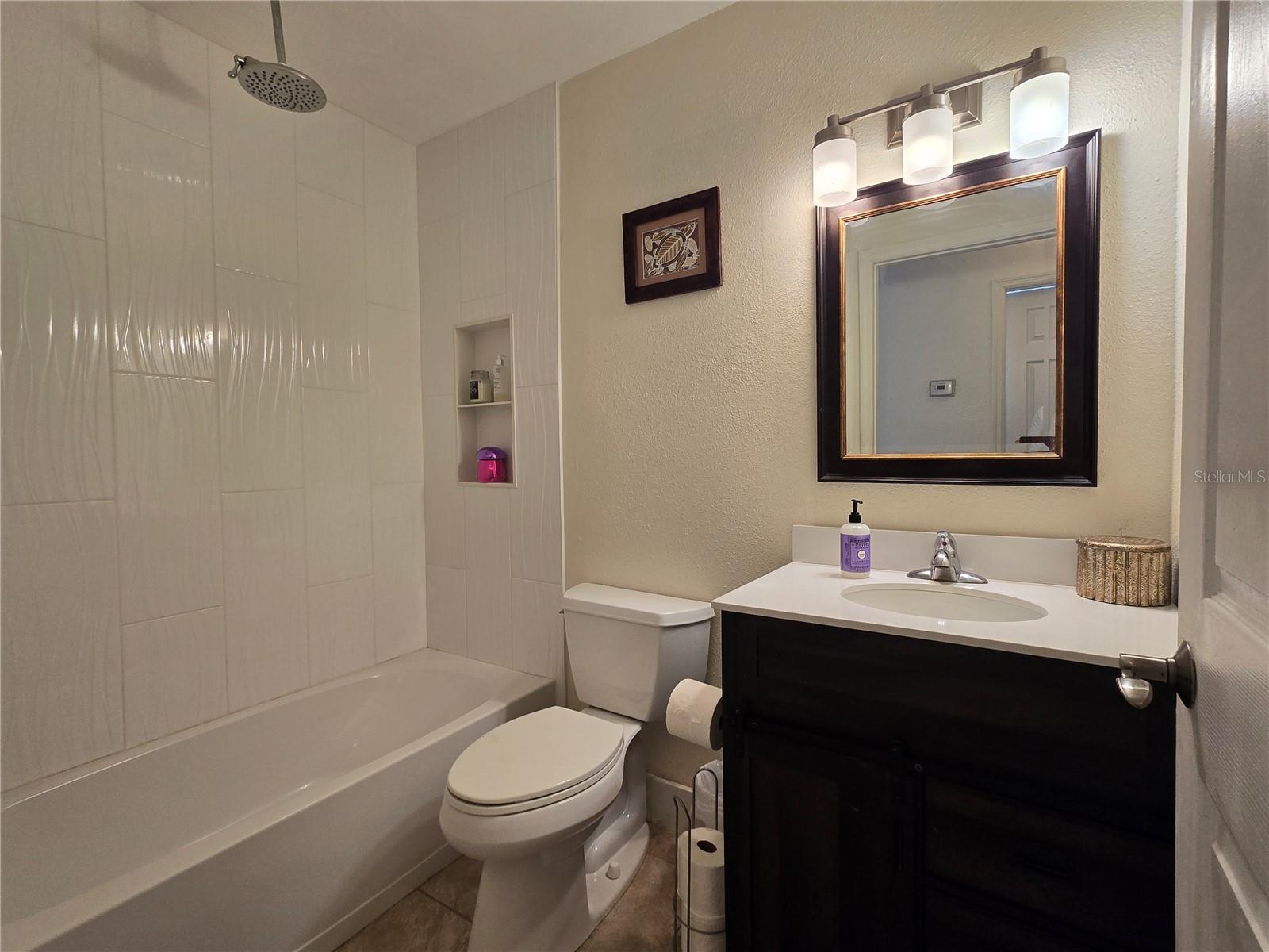Image 22 of 27 For 3036 Edgewood Terrace
