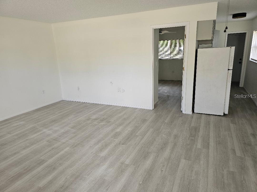 Image 2 of 6 For 219 23rd Street E