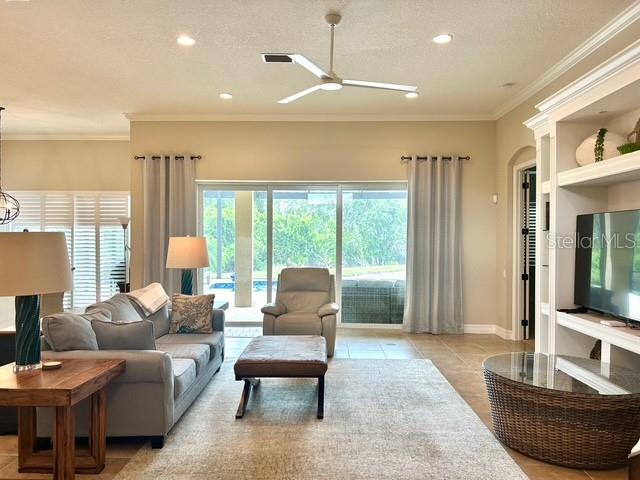Image 4 of 25 For 5014 Tobermory Way