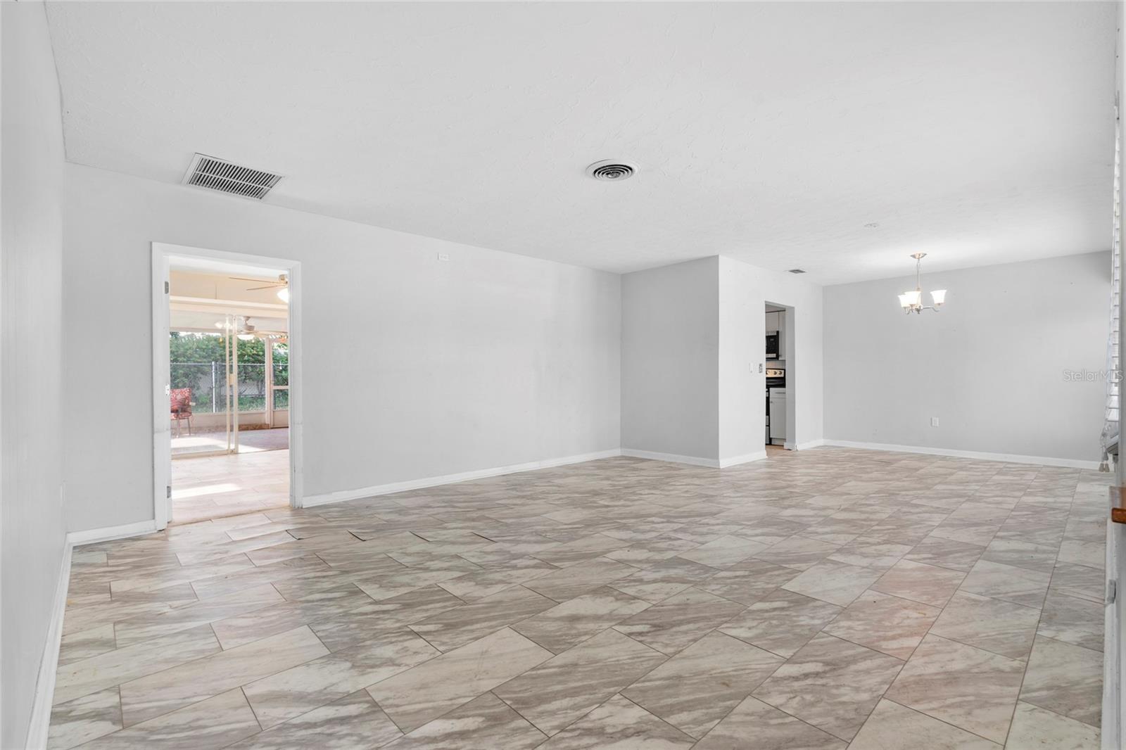 Image 9 of 45 For 2410 Britannia Road