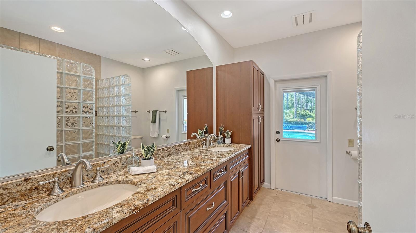 Image 65 of 89 For 7729 Red Cedar Lane