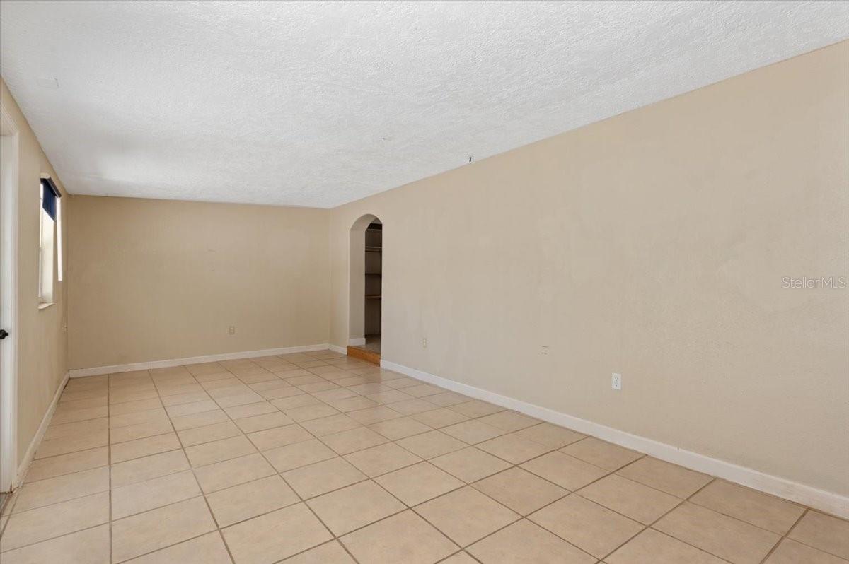 Image 11 of 51 For 3402 15th Avenue W