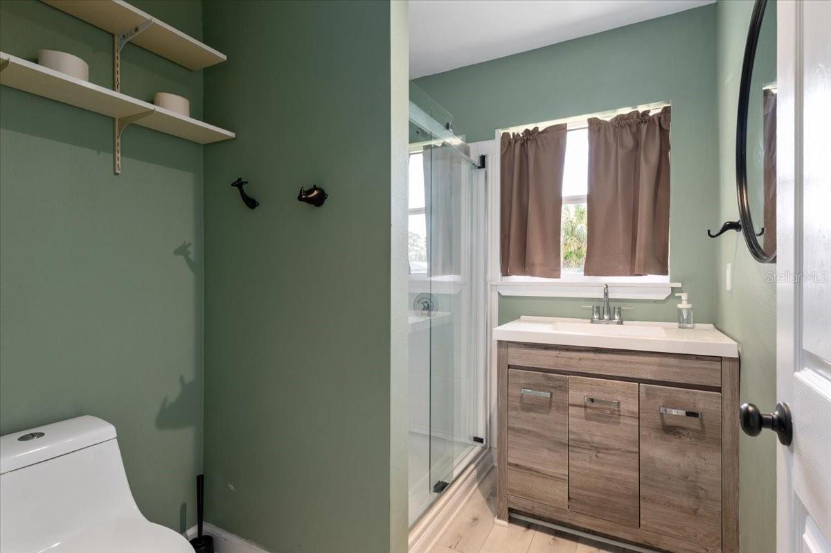 Image 12 of 51 For 3402 15th Avenue W