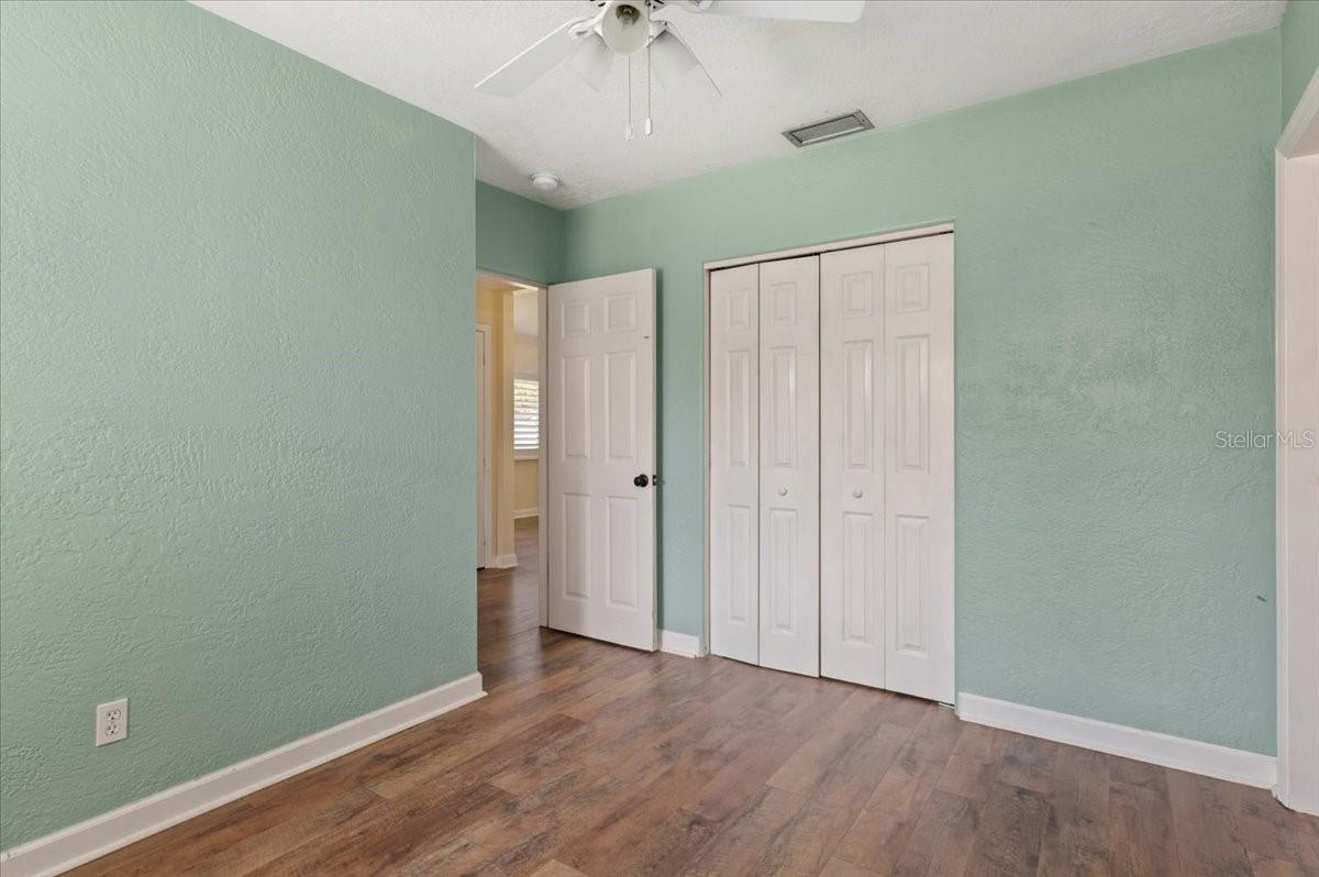Image 15 of 51 For 3402 15th Avenue W
