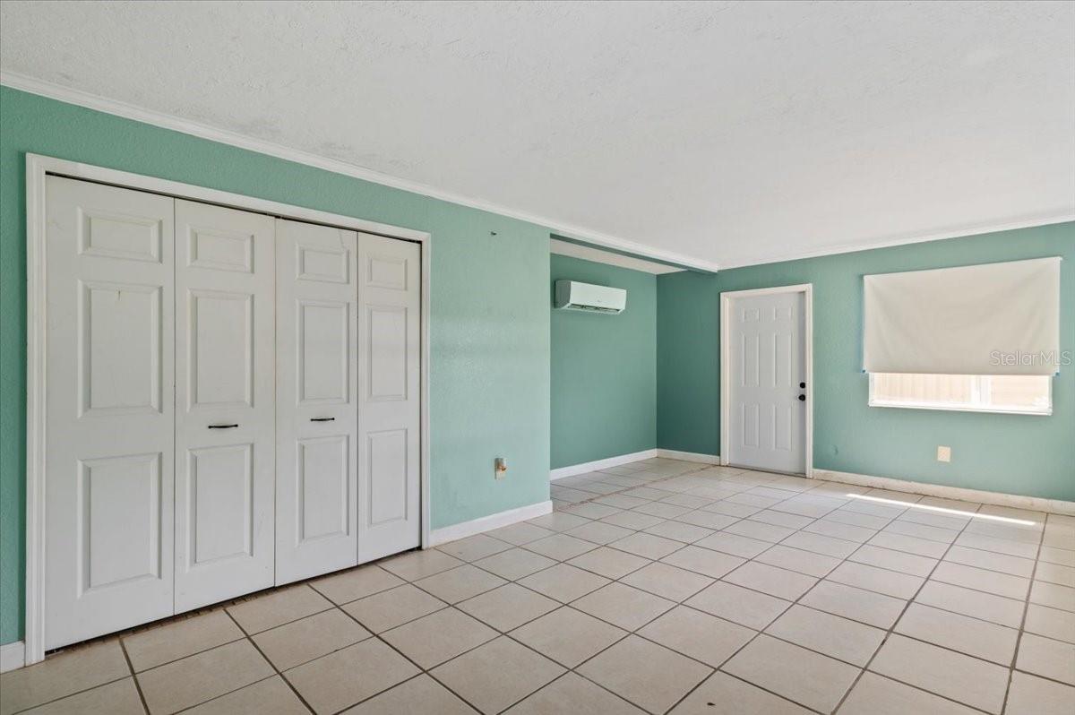 Image 18 of 51 For 3402 15th Avenue W
