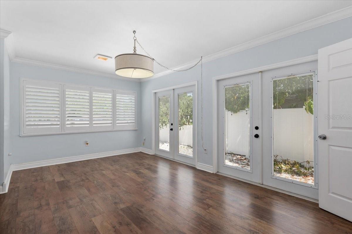 Image 24 of 51 For 3402 15th Avenue W
