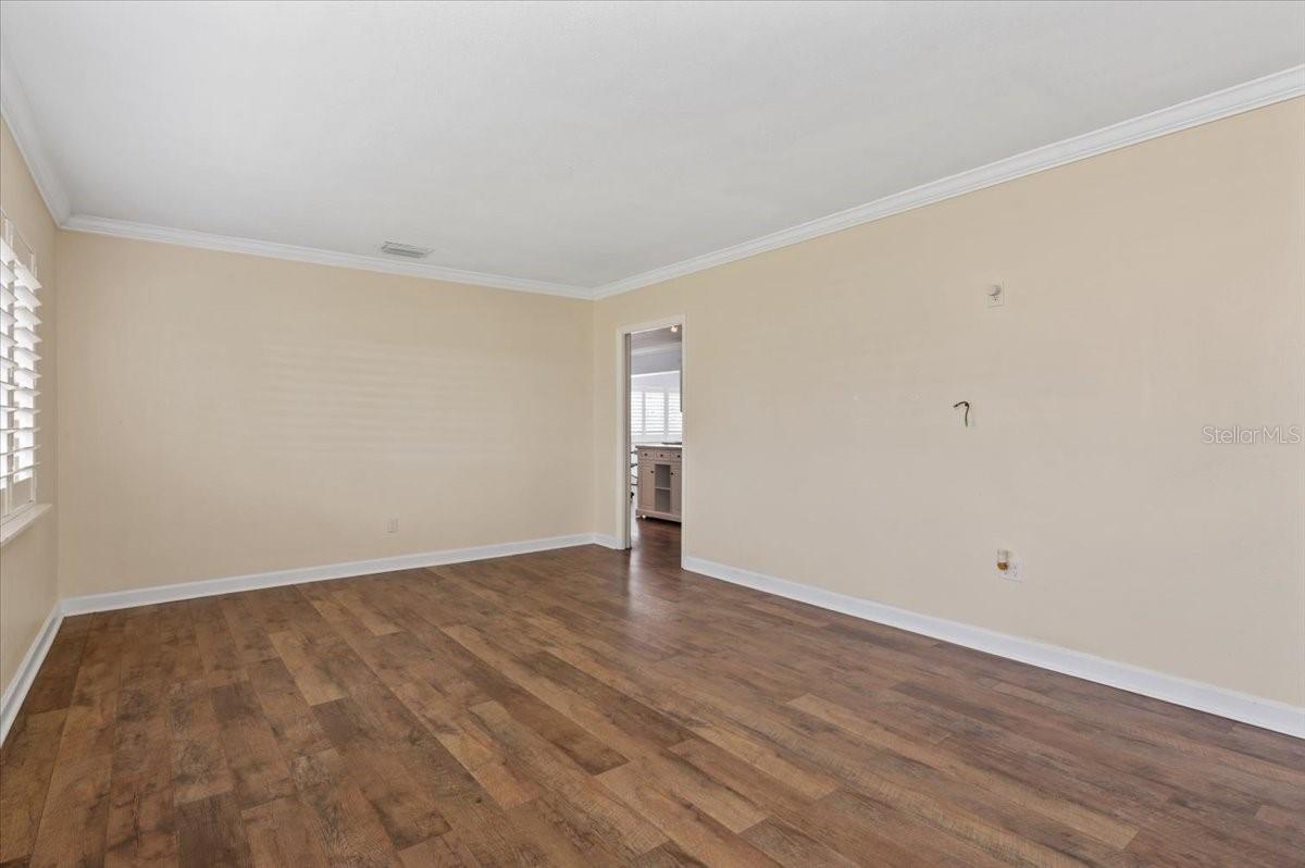 Image 32 of 51 For 3402 15th Avenue W