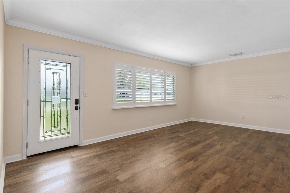 Image 33 of 51 For 3402 15th Avenue W
