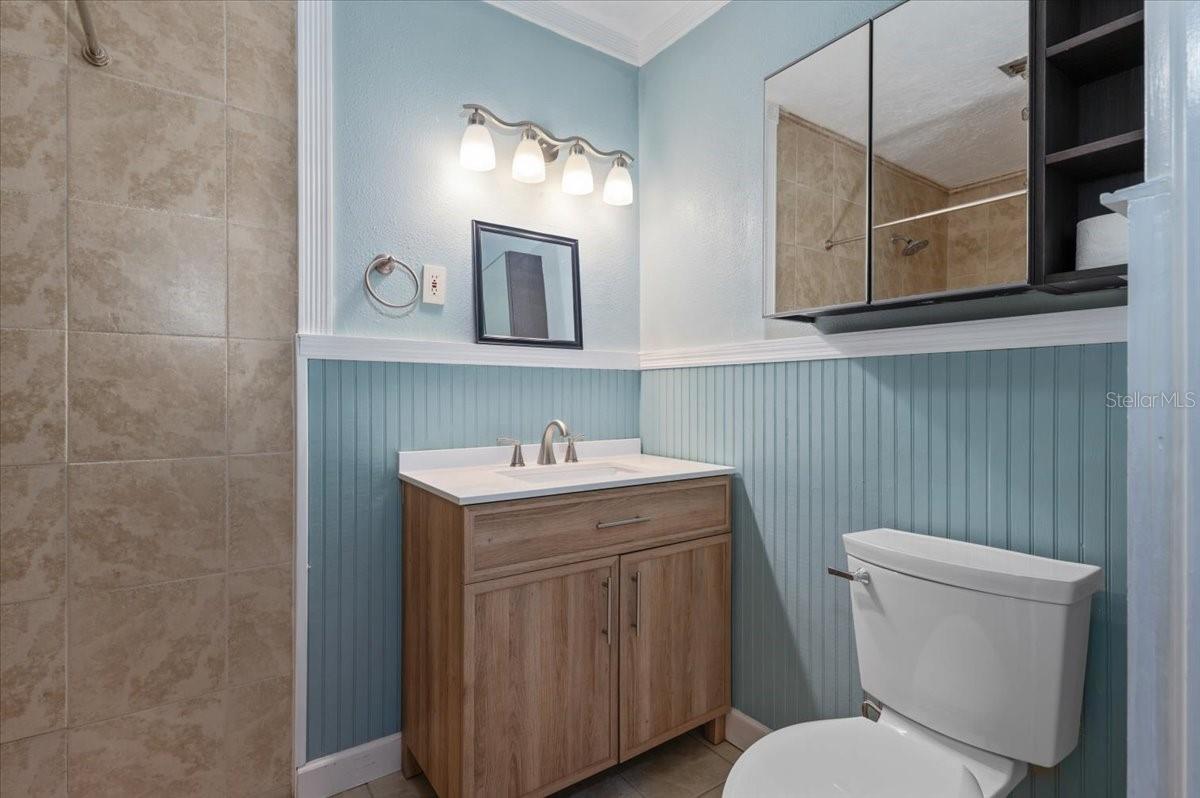 Image 5 of 51 For 3402 15th Avenue W