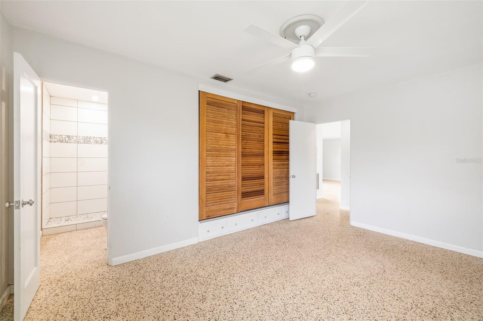 Image 19 of 40 For 2626 Sunnyside Street