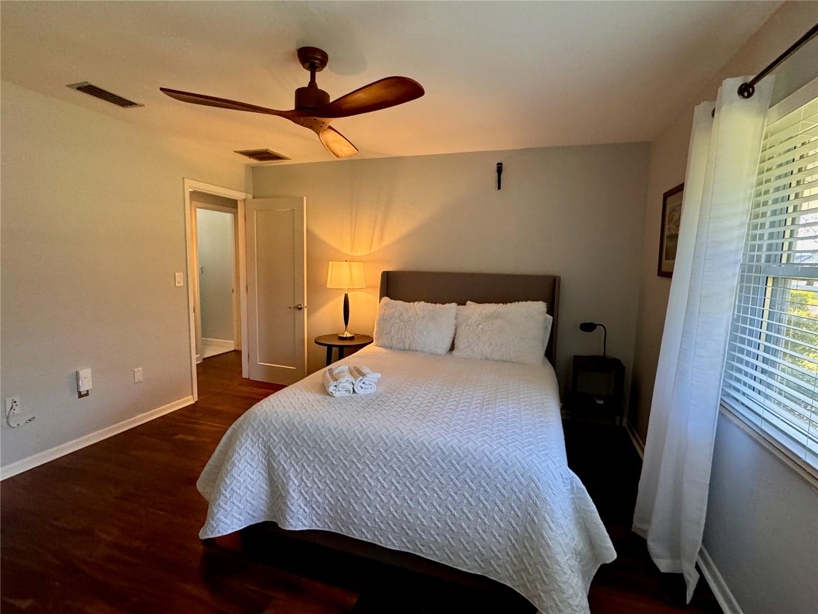 Image 22 of 38 For 2207 51st Street W