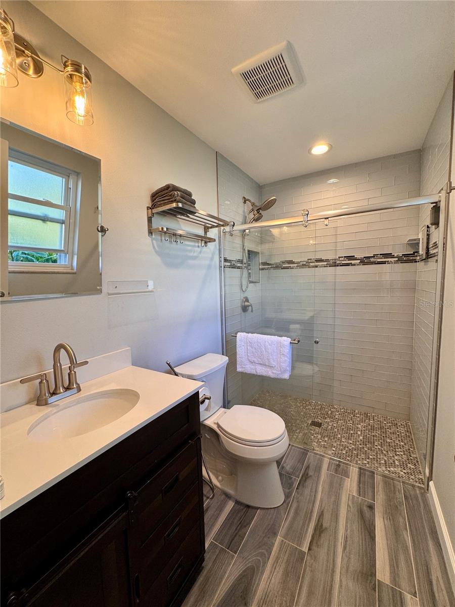 Image 31 of 38 For 2207 51st Street W