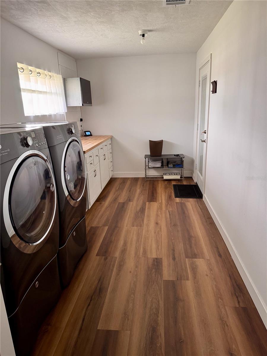 Image 32 of 38 For 2207 51st Street W