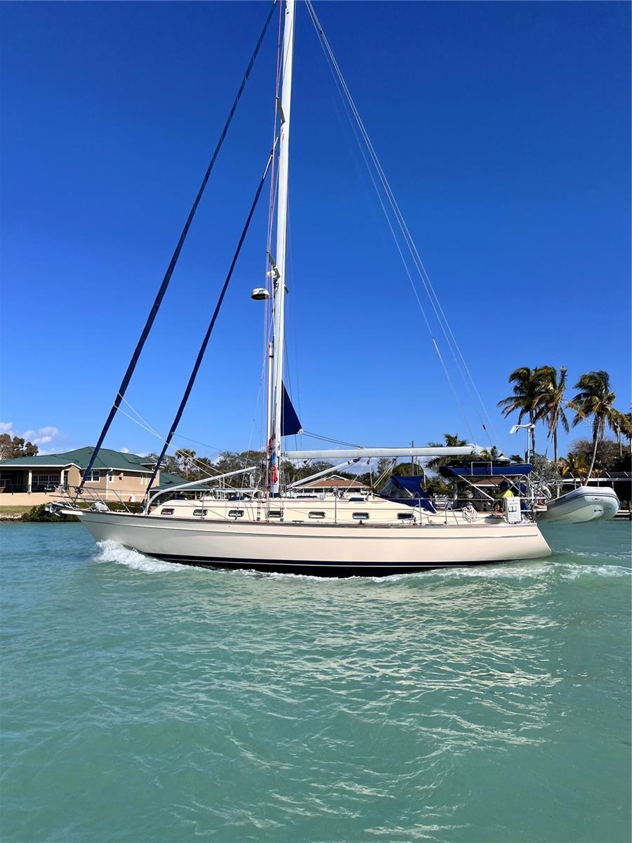 Image 25 of 33 For 132 Park Drive