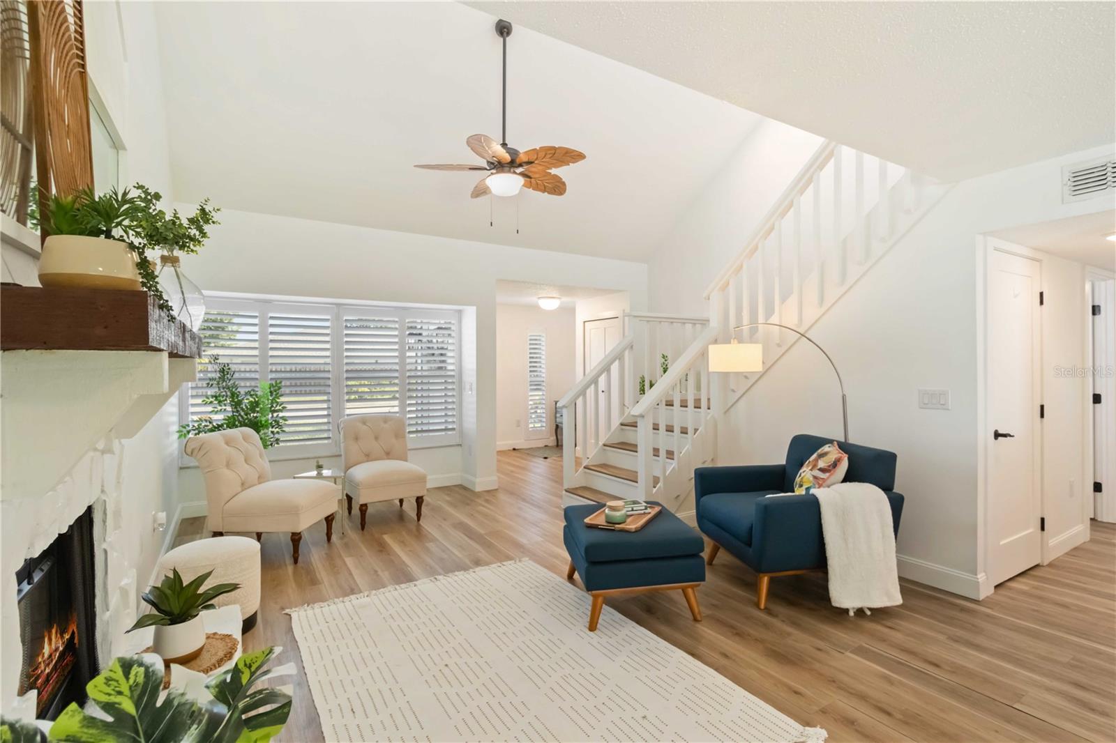 Image 14 of 67 For 2707 17th Avenue W