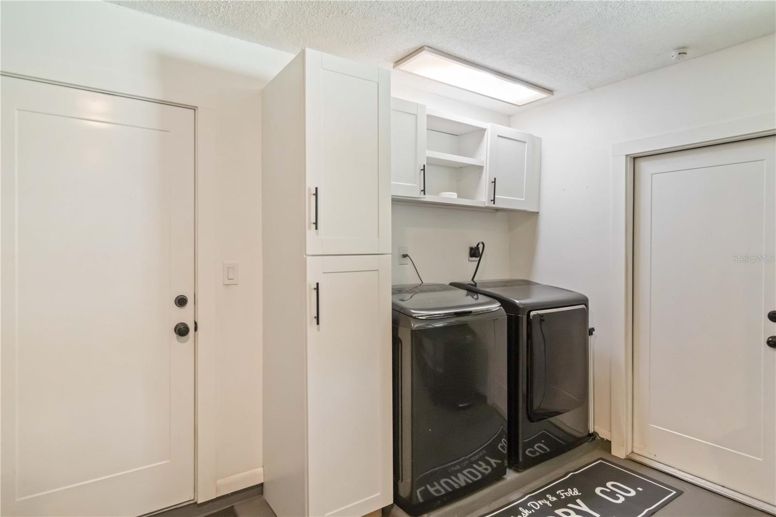 Image 41 of 67 For 2707 17th Avenue W