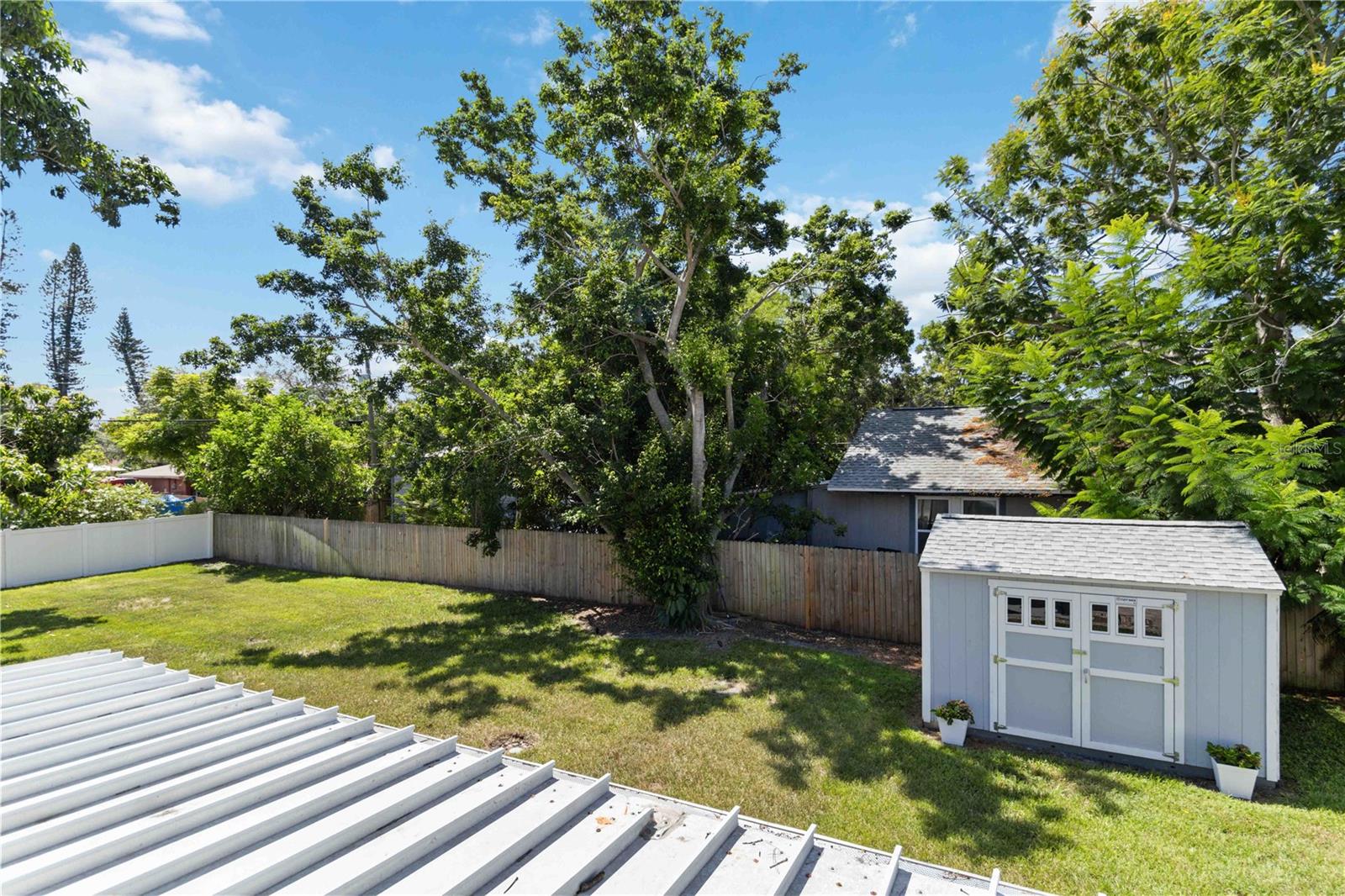 Image 44 of 67 For 2707 17th Avenue W