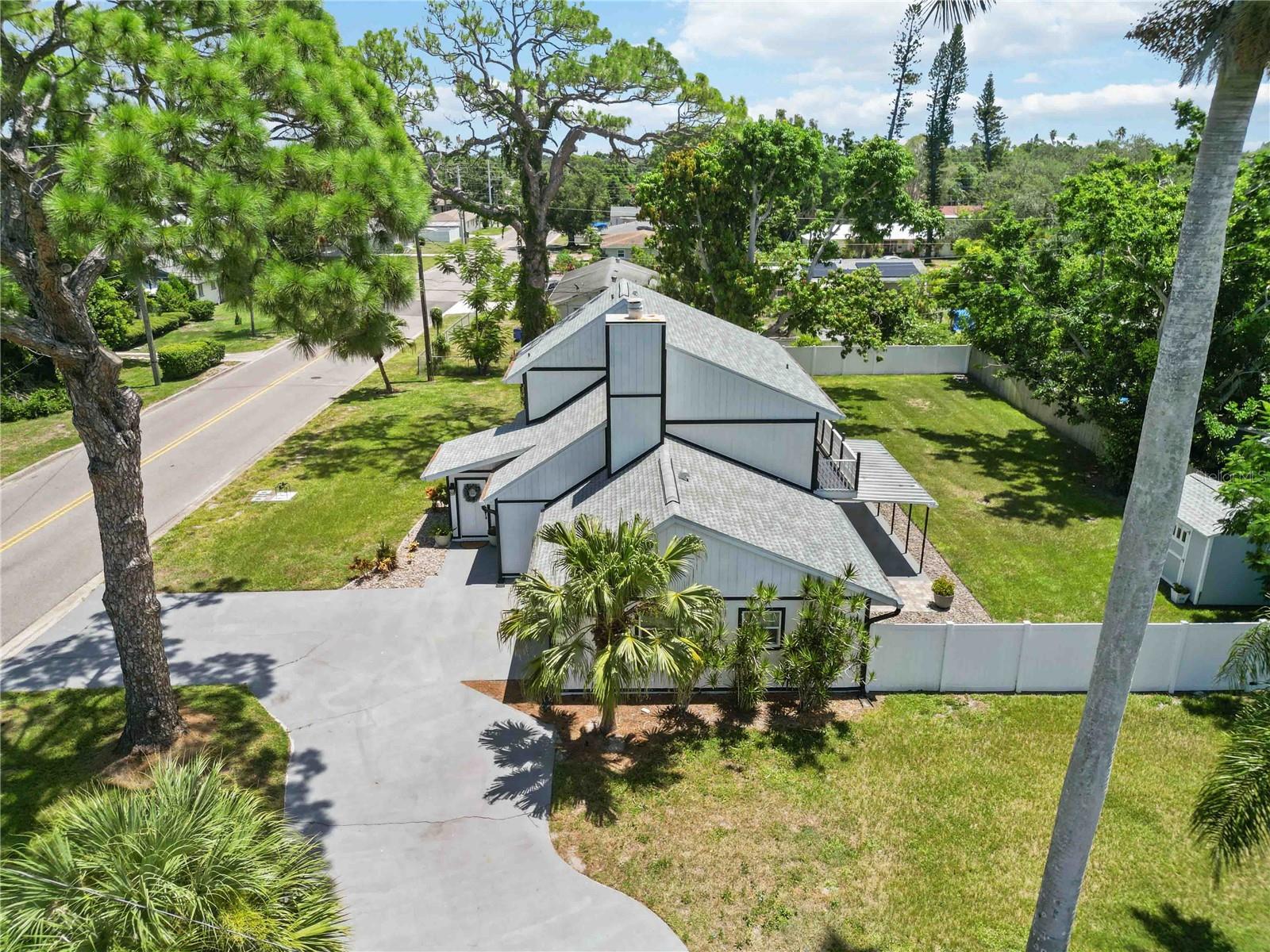 Image 63 of 67 For 2707 17th Avenue W