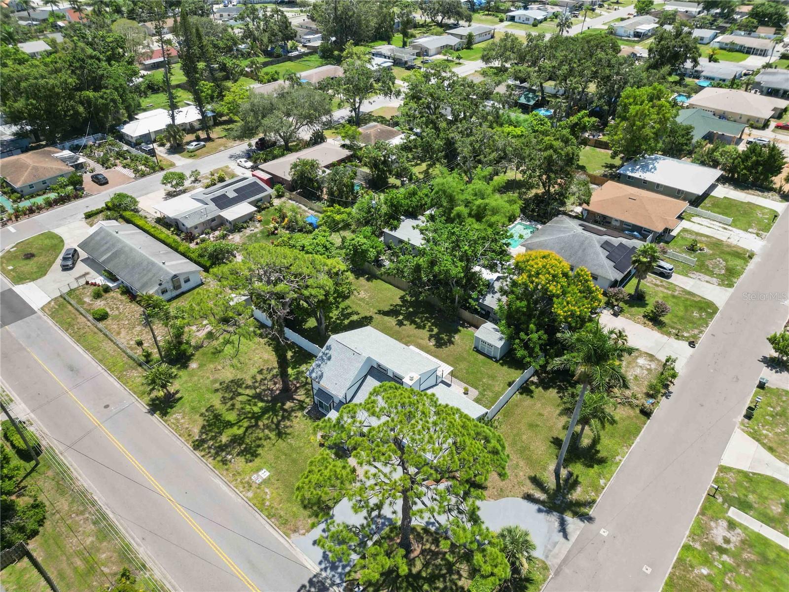 Image 67 of 67 For 2707 17th Avenue W